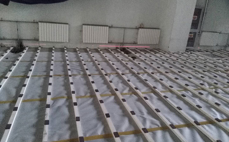 柞木籃球場地板翻新
