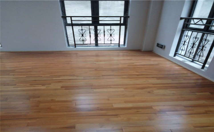 造價是的多少?學(xué)校體育運(yùn)動地板