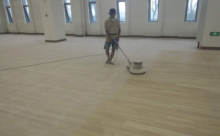 學(xué)校舞臺(tái)木地板主輔龍骨結(jié)構(gòu)