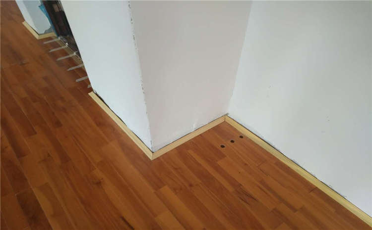 指接板舞臺(tái)木地板哪個(gè)牌子好?