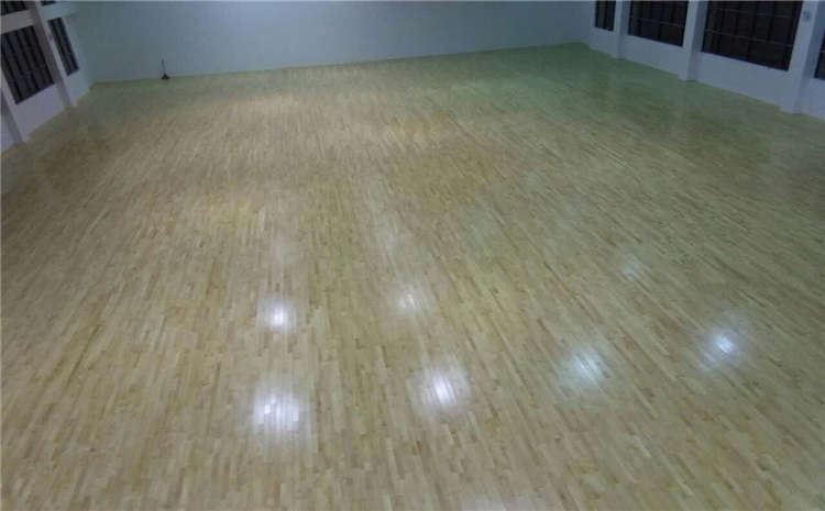 專業(yè)的舞臺(tái)運(yùn)動(dòng)木地板哪個(gè)牌子好?