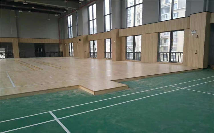 柞木實(shí)木運(yùn)動(dòng)地板價(jià)格是多少