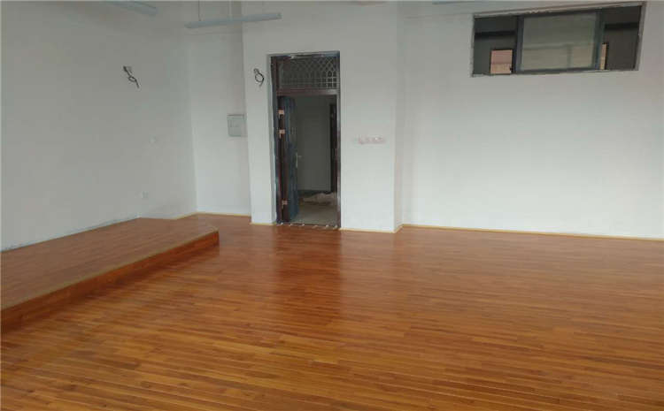 專業(yè)的體育館實木地板怎么翻新