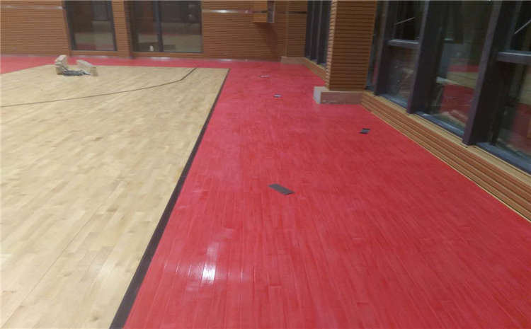 20厚籃球場(chǎng)地木地板**