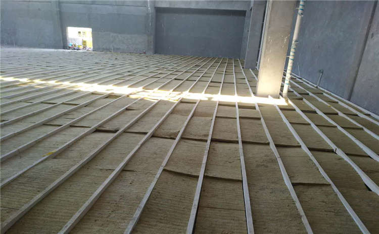 指接板舞臺(tái)運(yùn)動(dòng)木地板怎么保養(yǎng)?