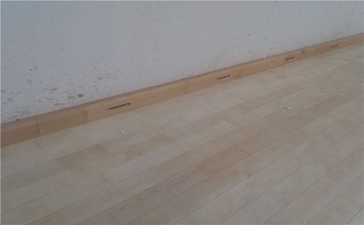 指接板舞臺(tái)實(shí)木地板價(jià)格是多少錢(qián)?