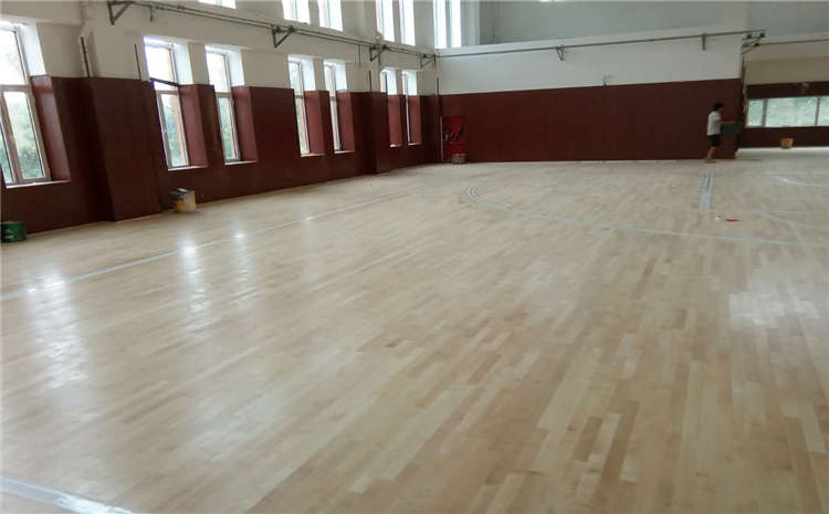 柞木舞臺(tái)運(yùn)動(dòng)木地板廠家去哪找?