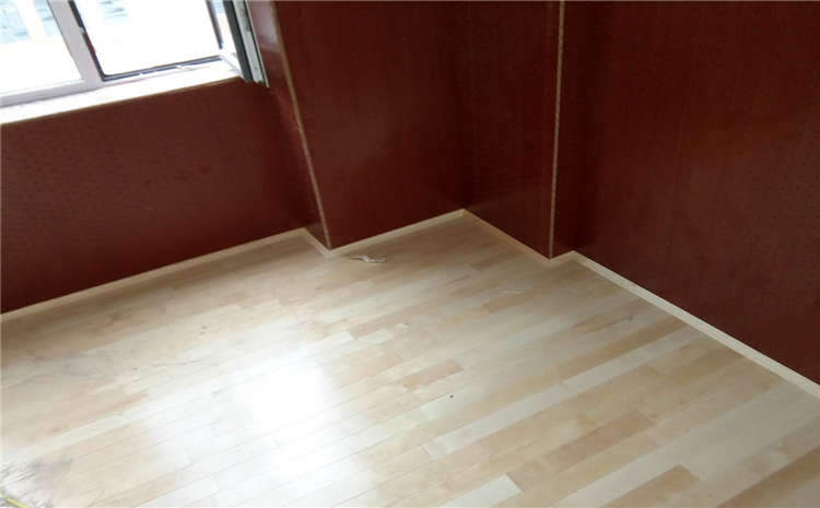 怎么翻新?楓木實(shí)木運(yùn)動(dòng)地板