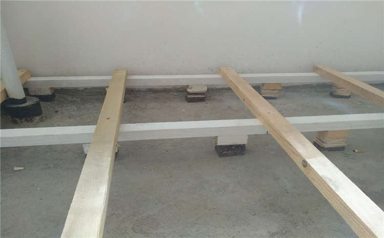 學(xué)校運(yùn)動(dòng)籃球地板怎么維修?