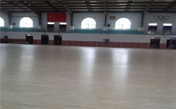 橡膠木體育運(yùn)動(dòng)地板圖片及價(jià)格