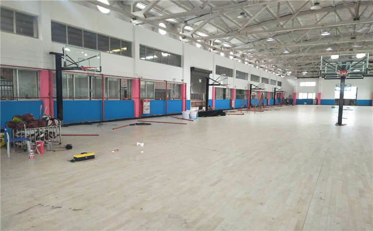 24厚籃球場實(shí)木地板單層龍骨結(jié)構(gòu)