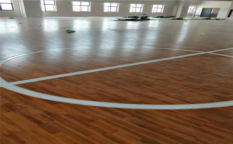 內(nèi)蒙古楓木實木運動地板哪個品牌好
