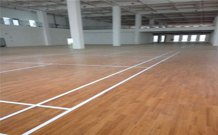 24厚籃球場實木地板多少錢一平米?