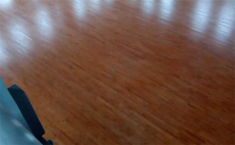 松木木地板籃球場怎么保養(yǎng)?