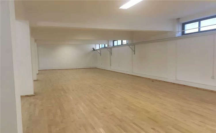 浙江體育場運(yùn)動(dòng)木地板供應(yīng)商