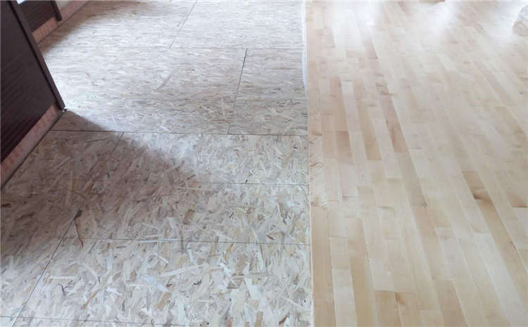 五角楓籃球運(yùn)動(dòng)地板廠**哪**好?