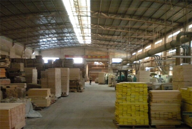 實(shí)木運(yùn)動地板工廠