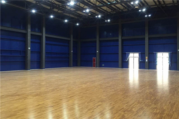 四川綿陽市梓潼縣體育館木地板圖片
