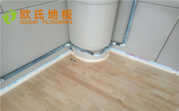 新疆克拉瑪依市獨(dú)山子虹園小區(qū)體育館木地板項(xiàng)目——?dú)W氏實(shí)木運(yùn)動地板